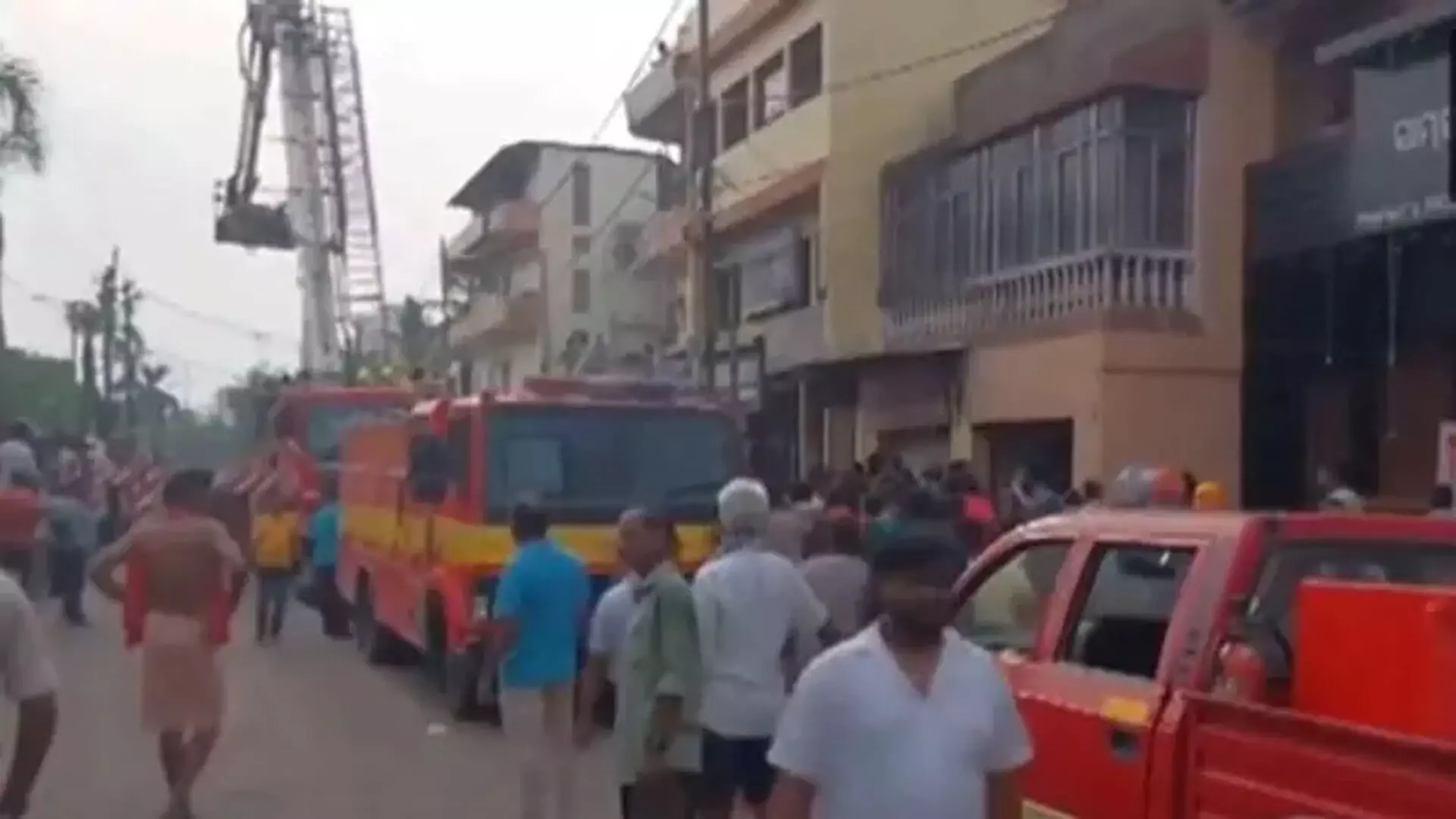 BREAKING: ओडिशा के कटक में अस्पताल में लगी आग, बचाव अभियान जारी
