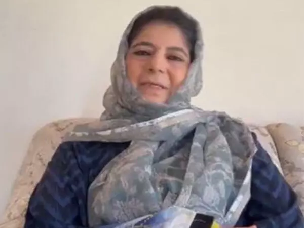 Mehbooba Mufti ने जेके पुनर्गठन अधिनियम के नियमों में संशोधन के फैसले पर केंद्र की आलोचना की