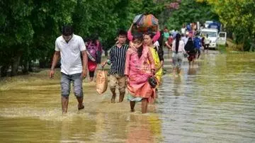 Assam में बाढ़ के चलते अभी तक 107 मौतें