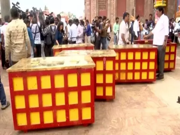 Jagannath मंदिर में आज रत्न भंडार के फिर से खुलने से पहले विशेष बक्से लाए गए