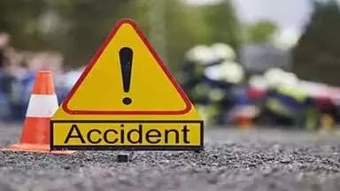 Accident: कार ने एक्टिवा सवार को कुचला, हुई दर्दनाक मौत