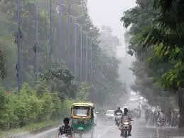 Indore Weather: 24.1 °C पर गर्म शुरुआत 15 जुलाई 2024 के लिए मौसम पूर्वानुमान देखें