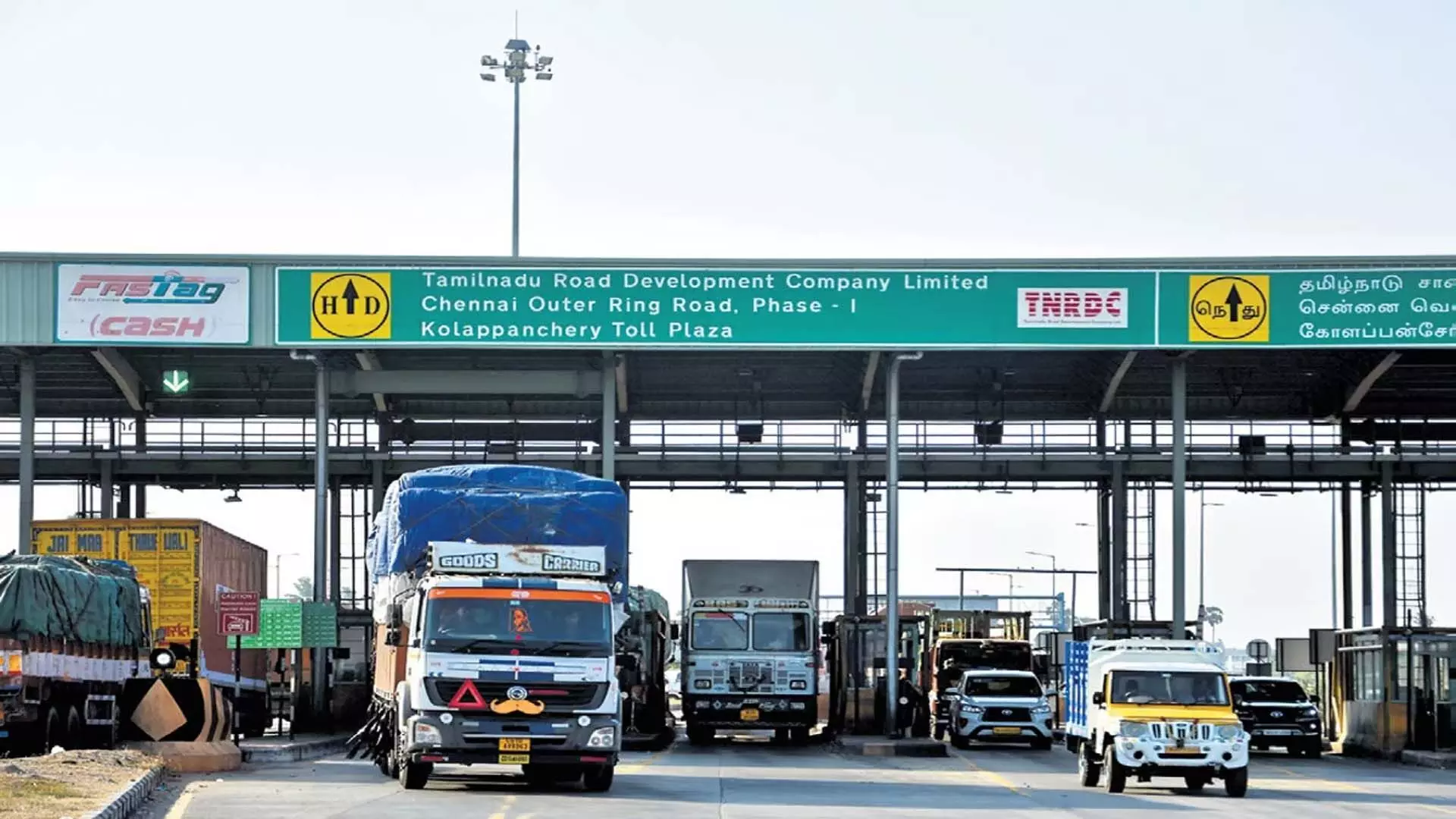Delhi News: जल्द ही राजमार्गों पर अवरोध-मुक्त टोल प्लाजा से आगे निकल सकेंगे