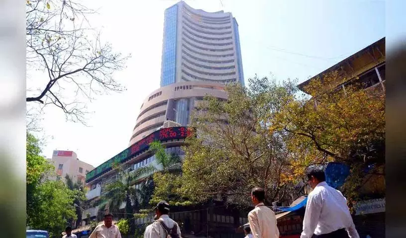 Indian indices: एफआईआई खरीदारी के बीच भारतीय शेयर बाजार सकारात्मक रूप से खुले