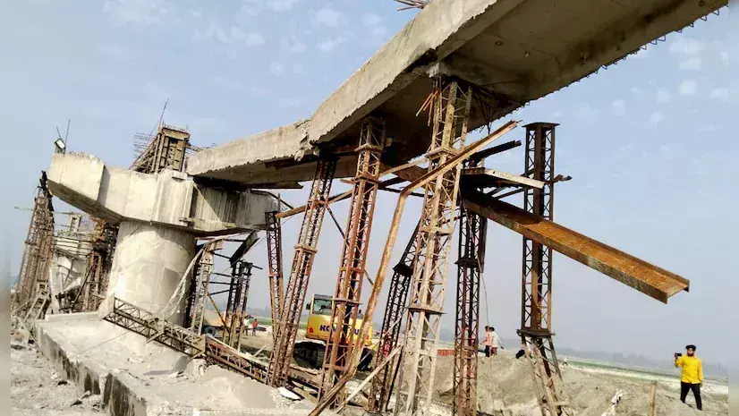 Gaya: अभियंताओं ने की सपहा पुल निर्माण कार्य की जांच