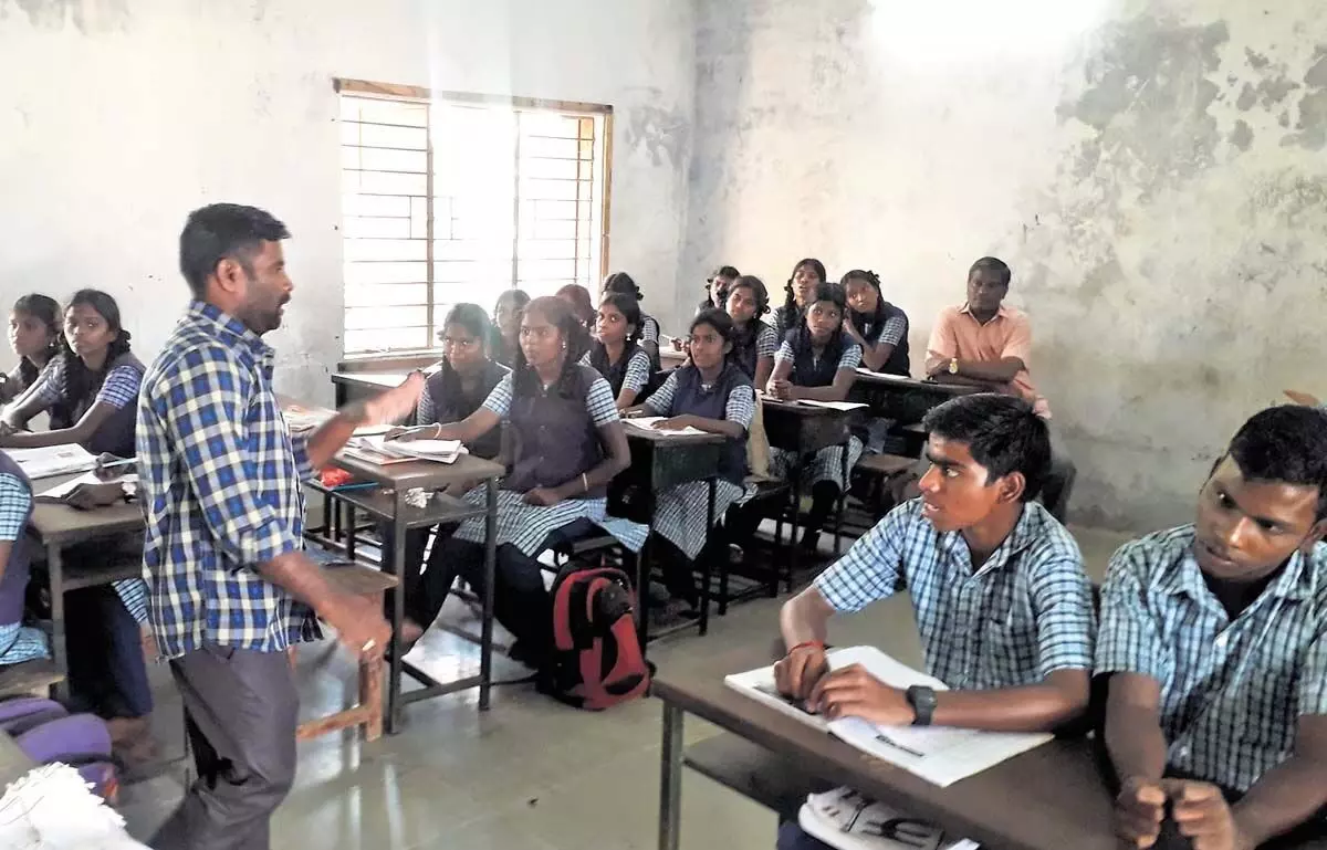 एसोसिएशन ने Tamil Nadu सरकार से 8 हजार शिक्षकों का तबादला न करने को कहा