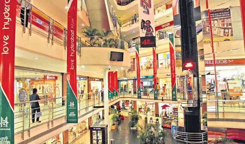 Hyderabad: गैलेरिया नेक्स्ट इंपीरियल मॉल में खाद्य सुरक्षा निरीक्षण