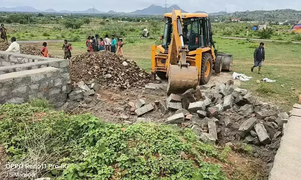 Andhra Pradesh: अवैध भूमि कब्जों के खिलाफ त्वरित कार्रवाई की