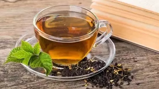 Symptoms को प्रबंधित करने के लिए 5 हर्बल चाय