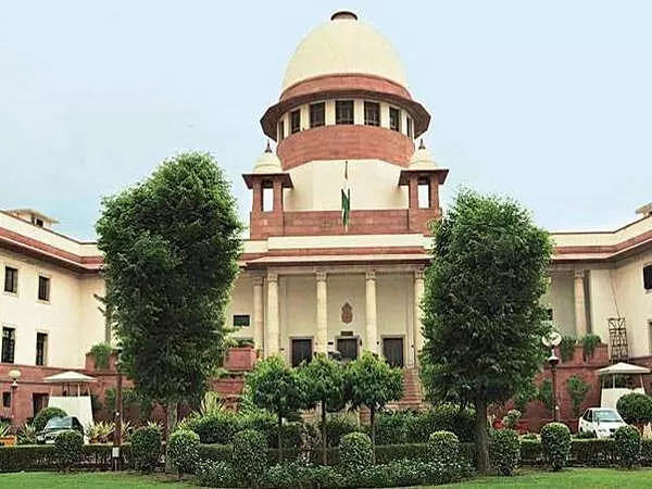 Supreme Court ने धन विधेयकों को सूचीबद्ध करने के मामले पर निर्णय लेने का आश्वासन दिया