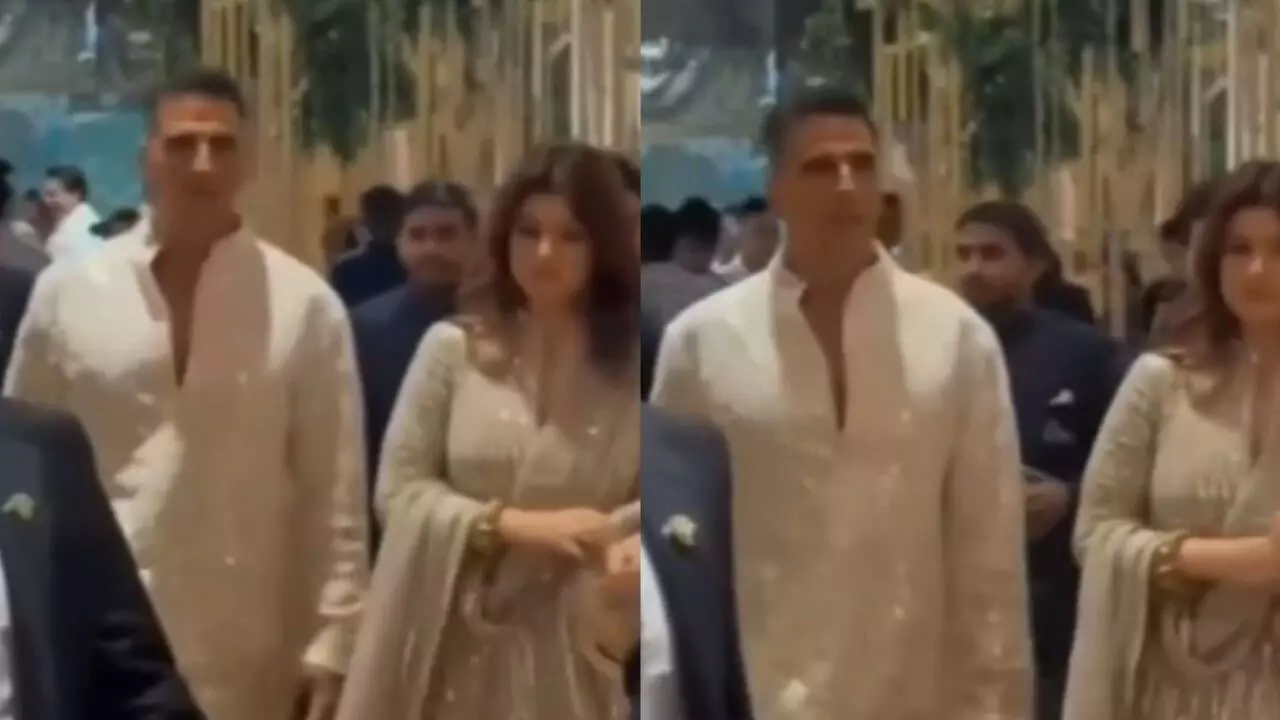 Akshay Kumar ट्विंकल खन्ना के साथ समारोह में शामिल हुए