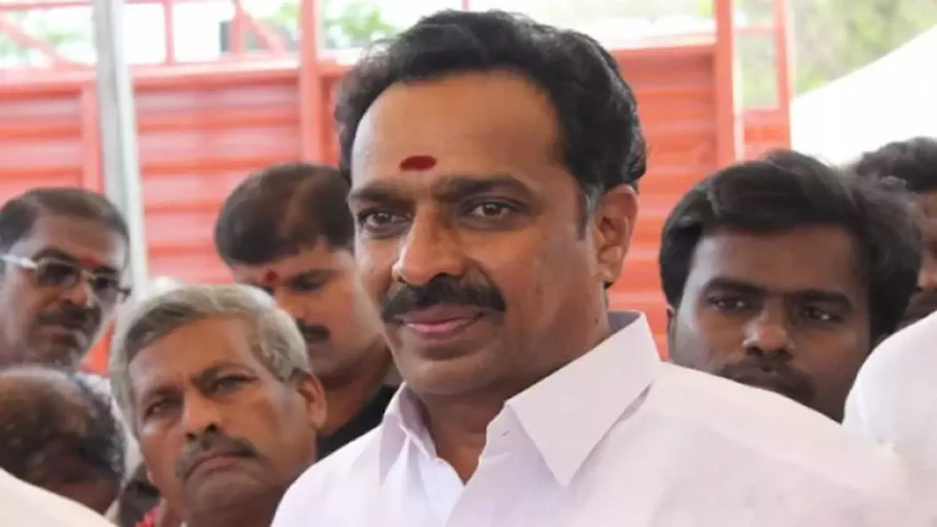 CB-CID ​​टीम ने केरल से पूर्व मंत्री एमआर विजयभास्कर को गिरफ्तार किया