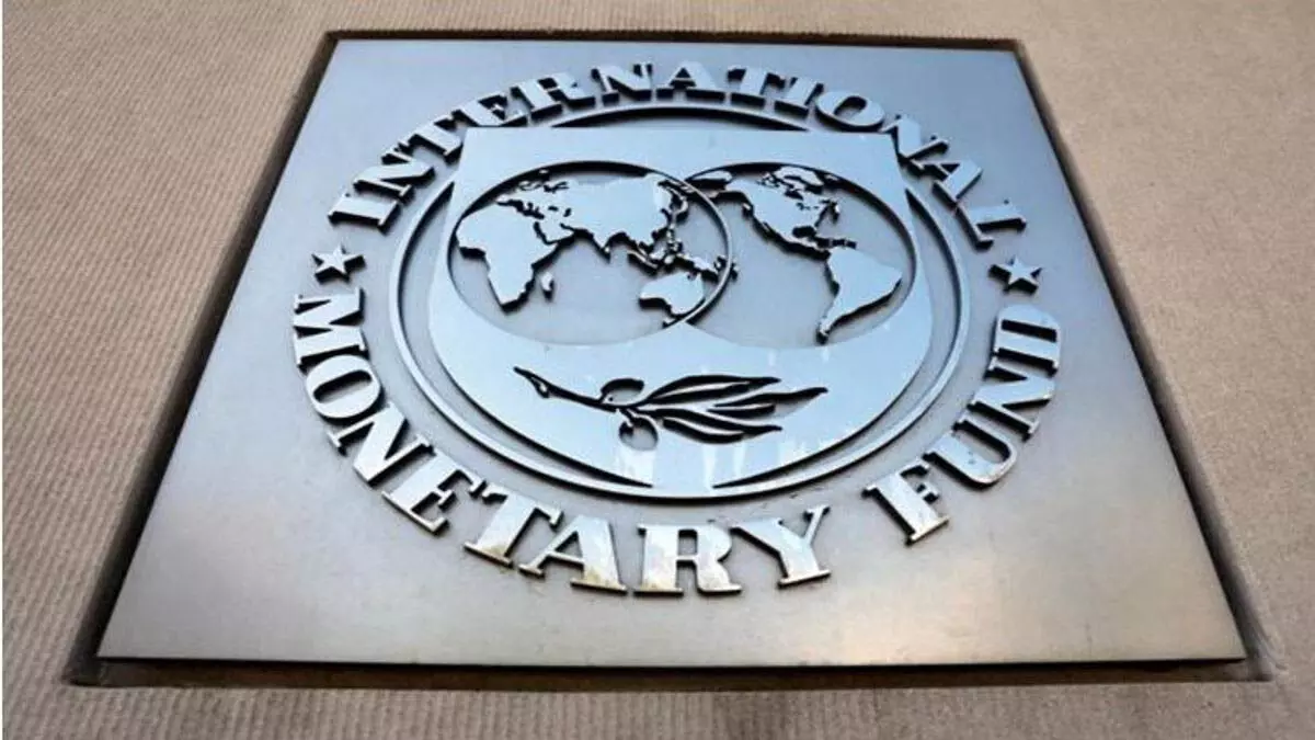 IMF ने आर्थिक विकास पूर्वानुमान को बढ़ाकर साल-दर-साल 7% कर दिया