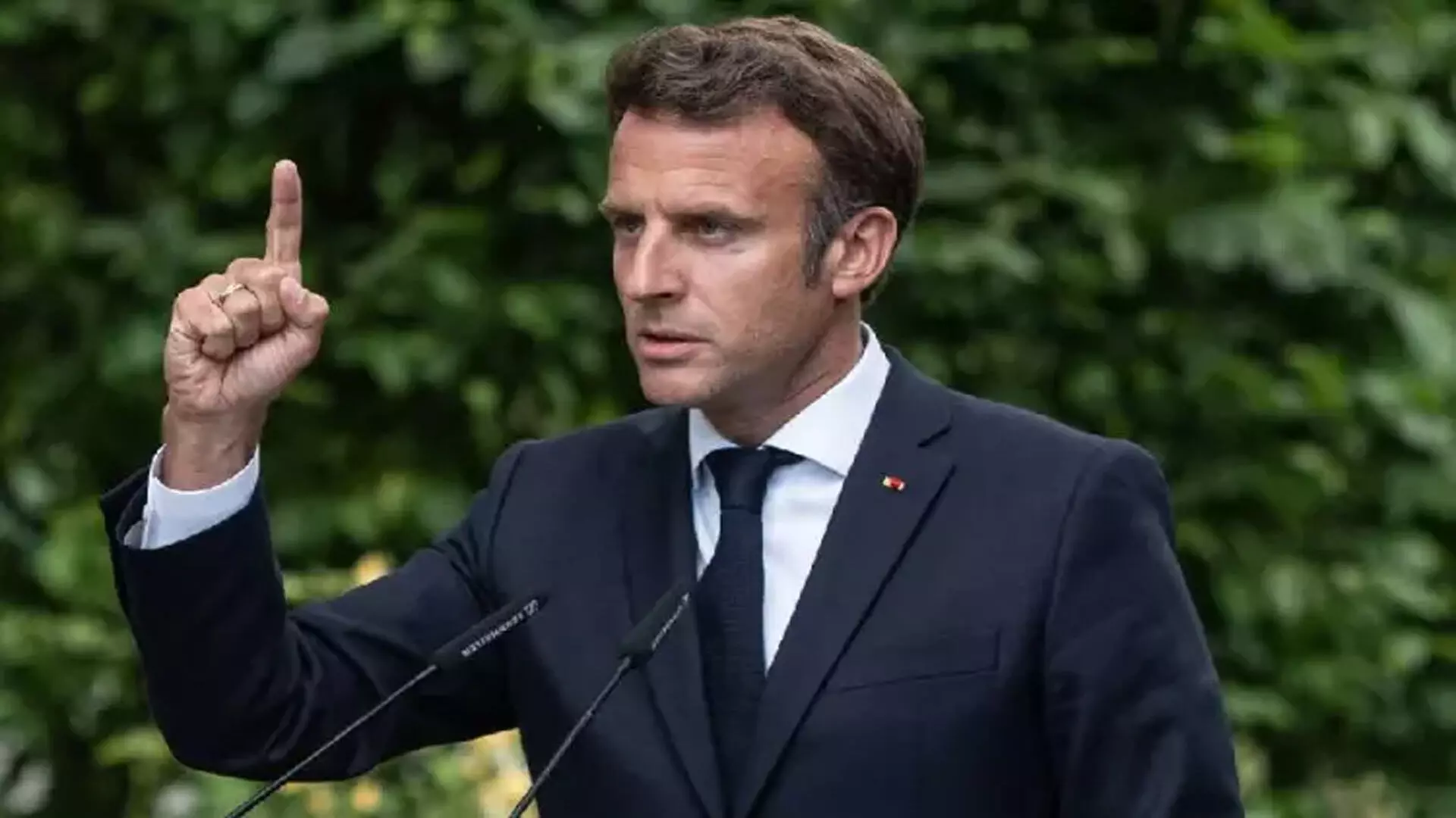 France के राष्ट्रपति ने प्रधानमंत्री का इस्तीफा स्वीकार किया