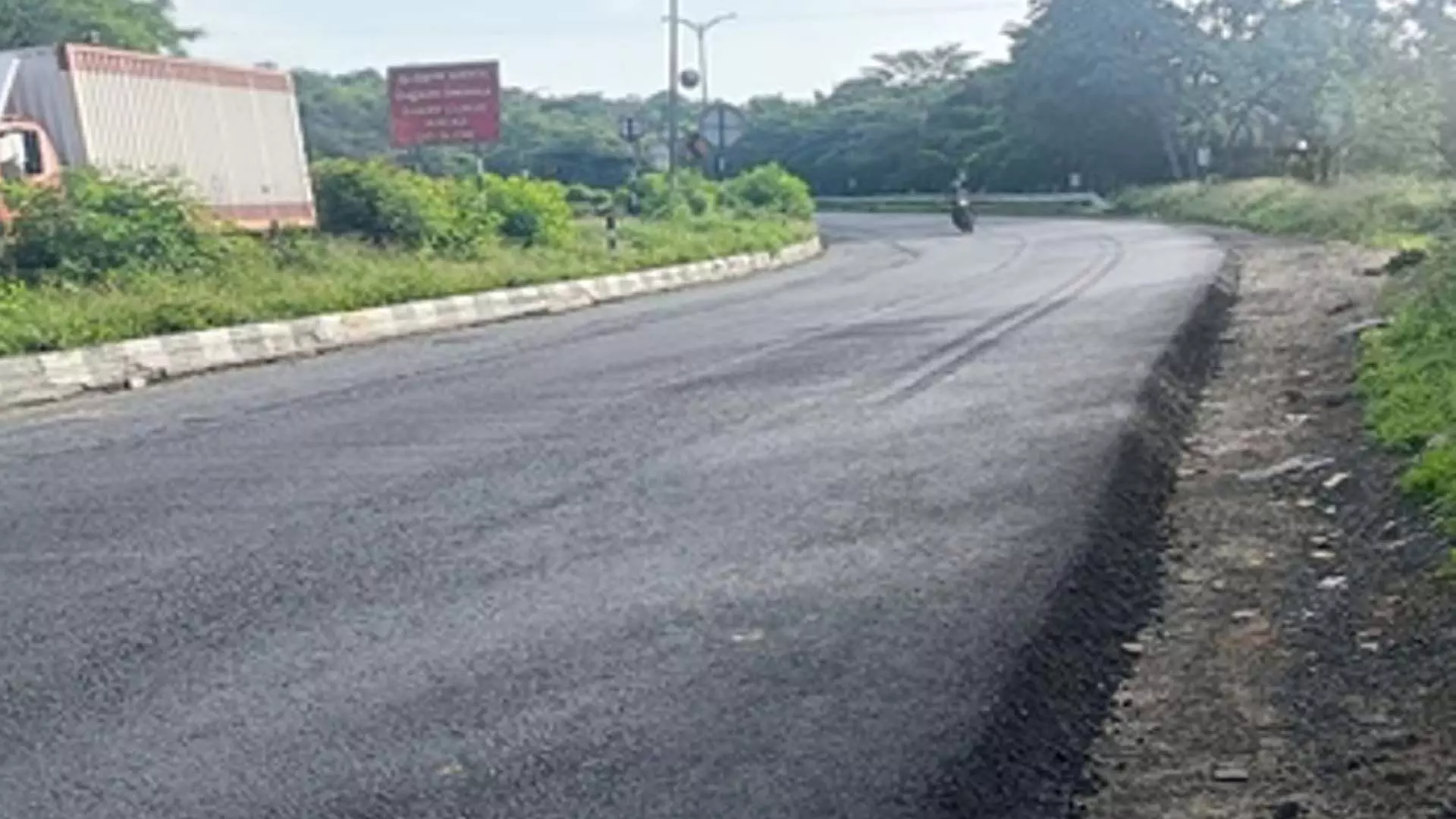 Tamil Nadu: एनएचएआई में थोप्पुर घाट सड़क के मोड़ को ठीक किया, वाहन चालकों को राहत मिली
