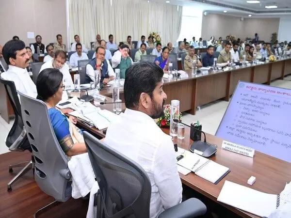 CM Revanth Reddy ने जिला कलेक्टरों को अद्वितीय फ्लैगशिप कार्यक्रम शुरू करने का निर्देश दिया