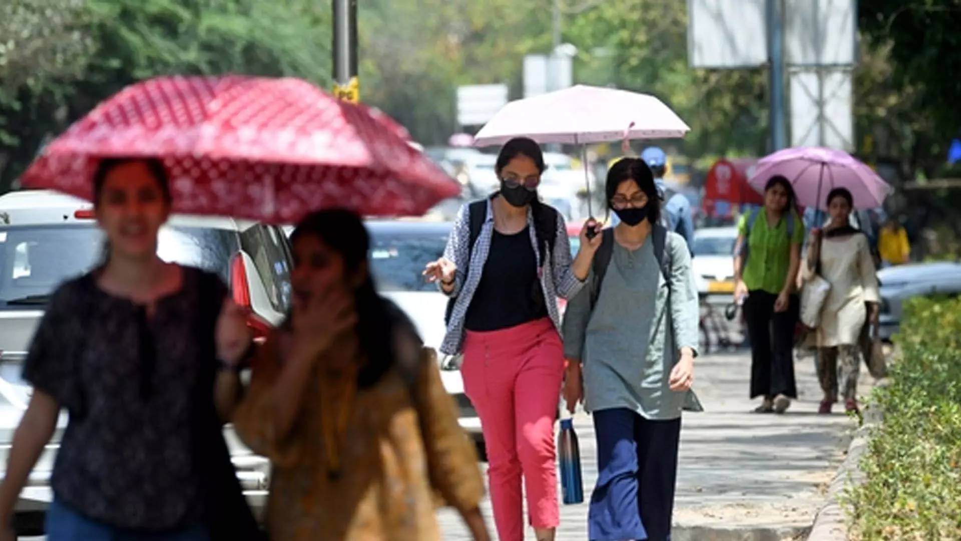 MUMBAI: मुंबई का मौसम  25.99 °C पर गर्म शुरुआत