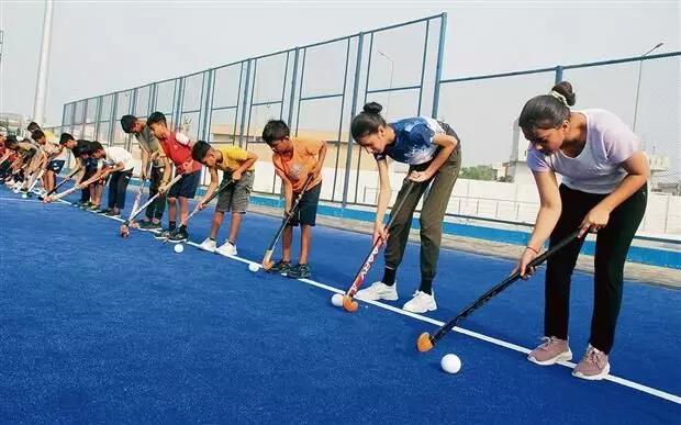 Haryana : करनाल एस्ट्रोटर्फ स्टेडियम में हॉकी खिलाड़ियों की भीड़ उमड़ी