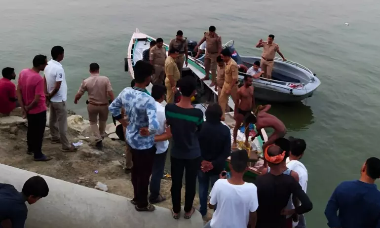 Varanasi: दिल्ली से वाराणसी घूमने आए 4 दोस्त अहिल्याबाई घाट में डूबे
