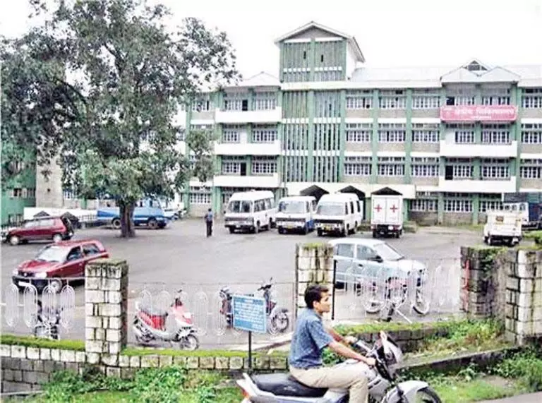 Dharamshala Hospital में ए-स्कैन से होगी आंखों की जांच