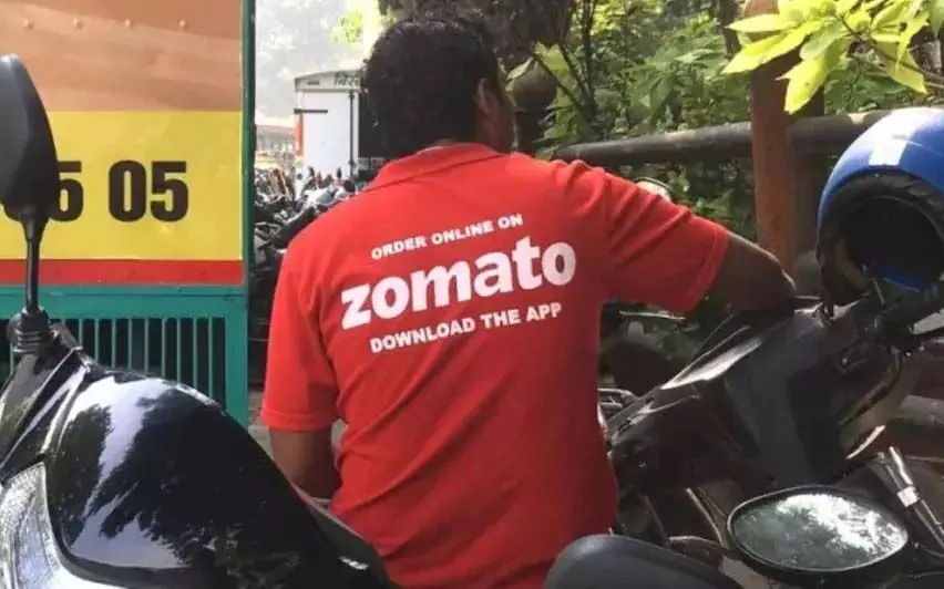 व्यक्ति ने ज़ोमैटो पर 115 रुपये Delivery Charges का भुगतान किया