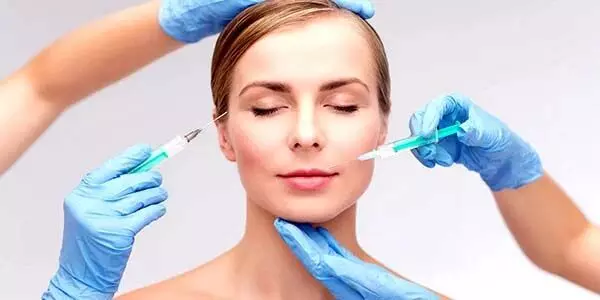 Cosmetic Surgery के बारे में कुछ फैक्ट्स जो आपको जानना चाहिए