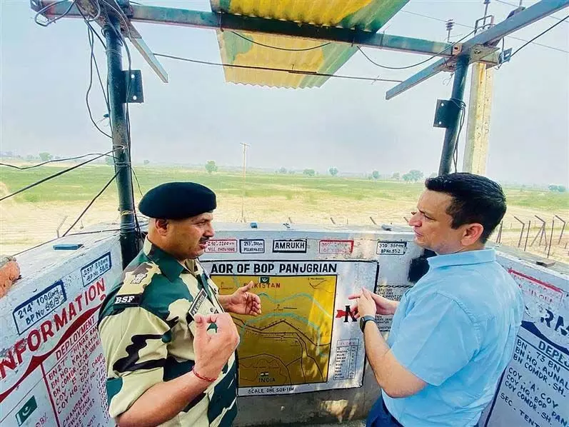 सीमा पर BSF जवानों और किसानों के लिए संतरी परिसर तैयार