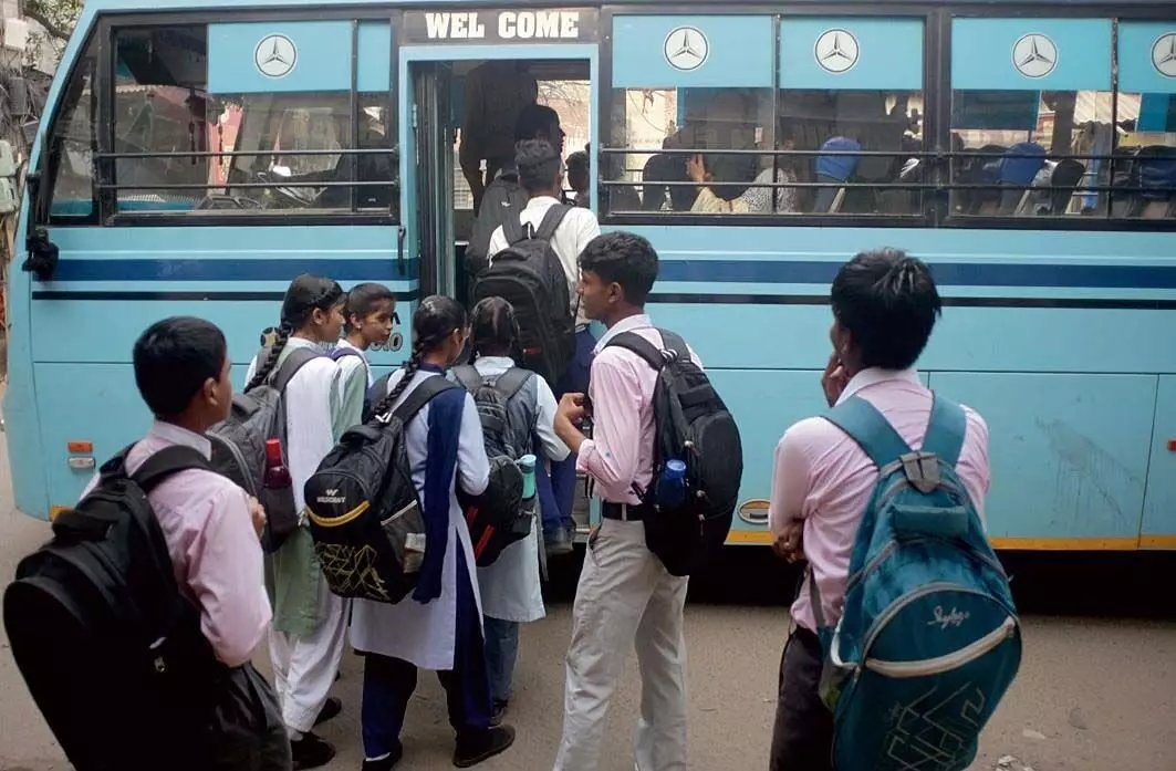 Ludhiana: बस सेवा शुरू किए जाने से छात्रों ने राहत की सांस ली