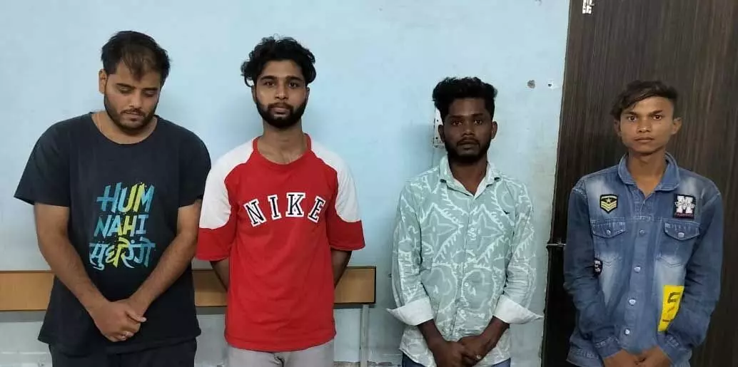 रायपुर मुजगहन में SEX रैकेट का भंडाफोड़, एक महिला और 4 पुरुष गिरफ्तार