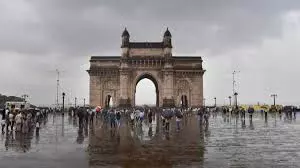 Mumbai Weather: 24.99 °C पर गर्म शुरुआत 18 जुलाई 2024 के लिए मौसम पूर्वानुमान देखें