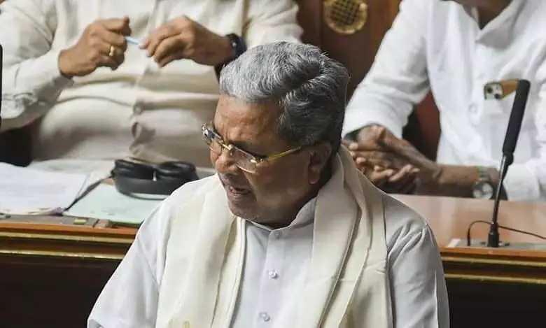Karnataka: कर्नाटक सरकार ने स्थानीय आरक्षण विधेयक पर रोक लगाने का फैसला किया
