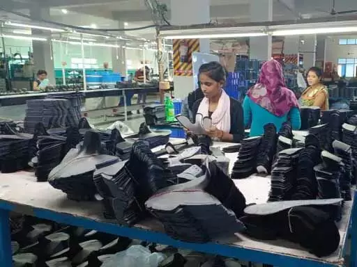 भारत में बने सेफ्टी शूज पहनती है रूसी सेना, कंपनी में 70 फीसदी महिला कर्मचारी