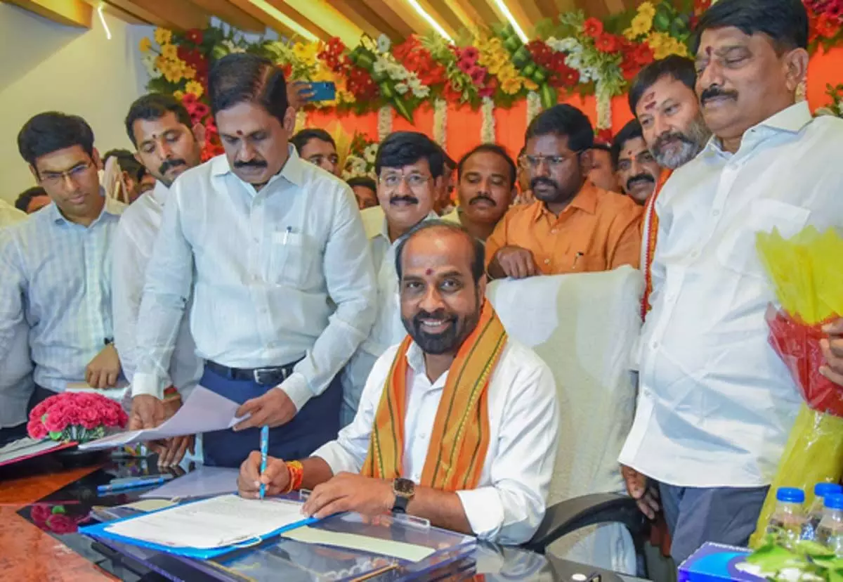 Andhra : स्वास्थ्य मंत्री सत्य कुमार ने केंद्र से एनएचएम के तहत 1,000 करोड़ रुपये आवंटित करने का आग्रह किया