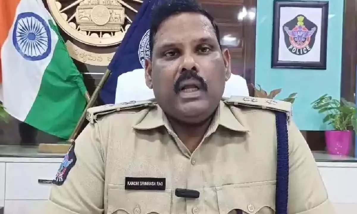 Andhra Pradesh: एसपी ने विनुकोंडा हत्याकांड से किसी भी तरह के राजनीतिक संबंध से इनकार किया