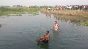 GORAKHPUR :गांव की दोस्त संग चली गई यहां नहाने- डूबने से तीनों मासूम की मौत