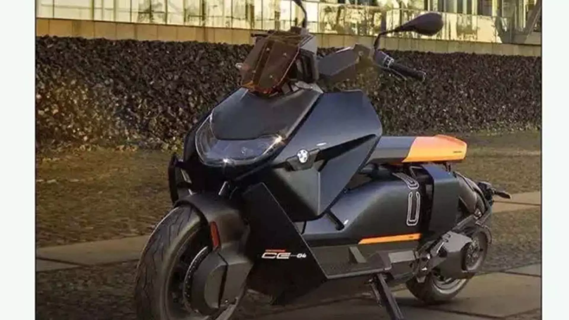 BMW Motorrad : 24 जुलाई को भारत में अपना CE 04 इलेक्ट्रिक स्कूटर लॉन्च करने जा रही