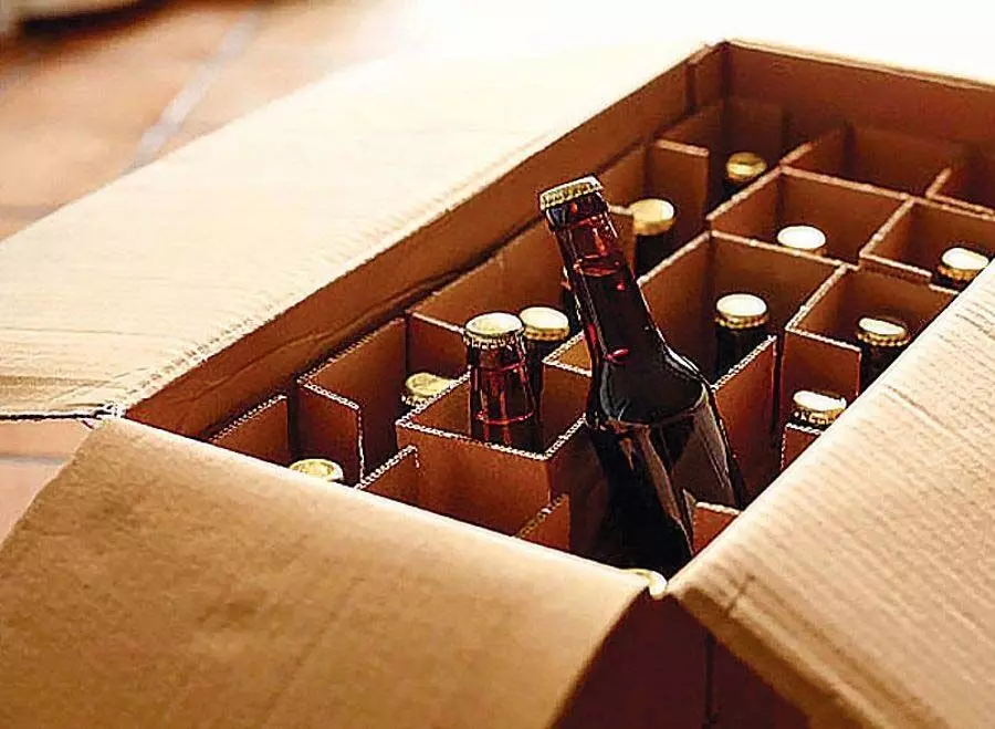 Mohali: 250 अवैध शराब की पेटियां जब्त