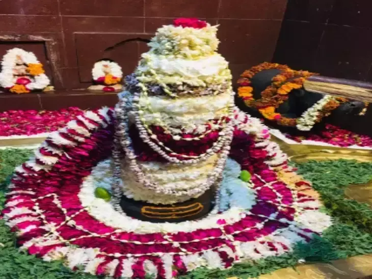 Guru Pradosh Vrat : इस मुहूर्त में करें शिव शक्ति की उपासना, मिलेगा आशीर्वाद