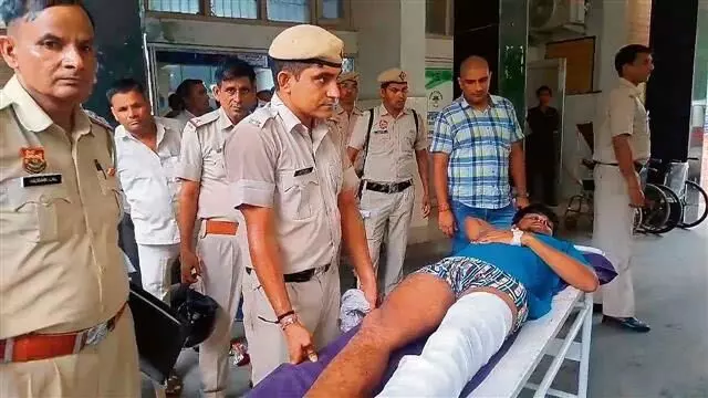 Haryana : हांसी में मुठभेड़ के बाद 2 शूटरों सहित 3 गिरफ्तार