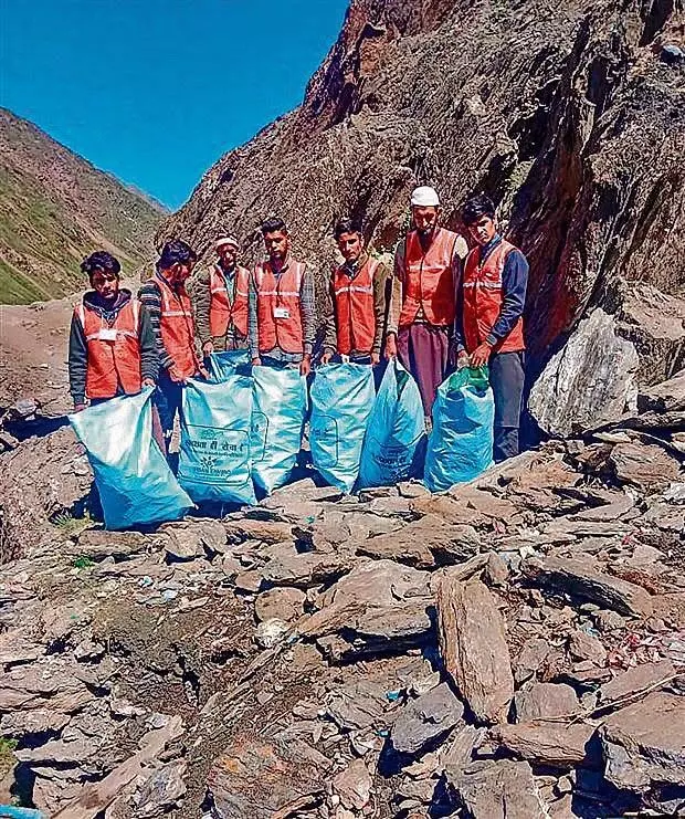 Amarnath यात्रा के पहले 20 दिनों में 200 टन कचरा उत्पन्न हुआ