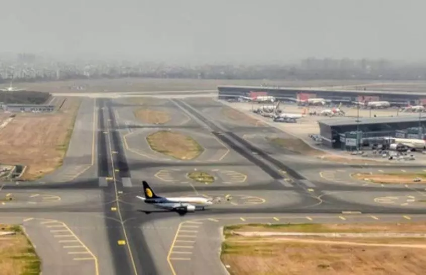 Noida: नोएडा एयरपोर्ट में अक्तूबर या नवंबर में उड़ानों का ट्रायल शुरू होगा