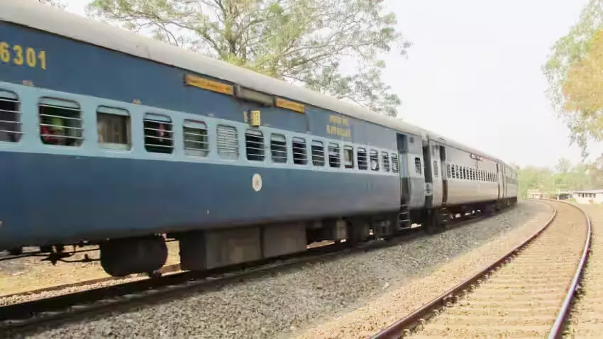 CG-Bilaspur: बिलासपुर-रायगढ़ मेमू स्पेशल सहित 8 ट्रेनें रद्द