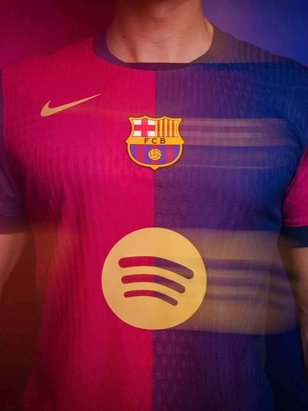 FC Barcelona ने नई होम किट लांच की