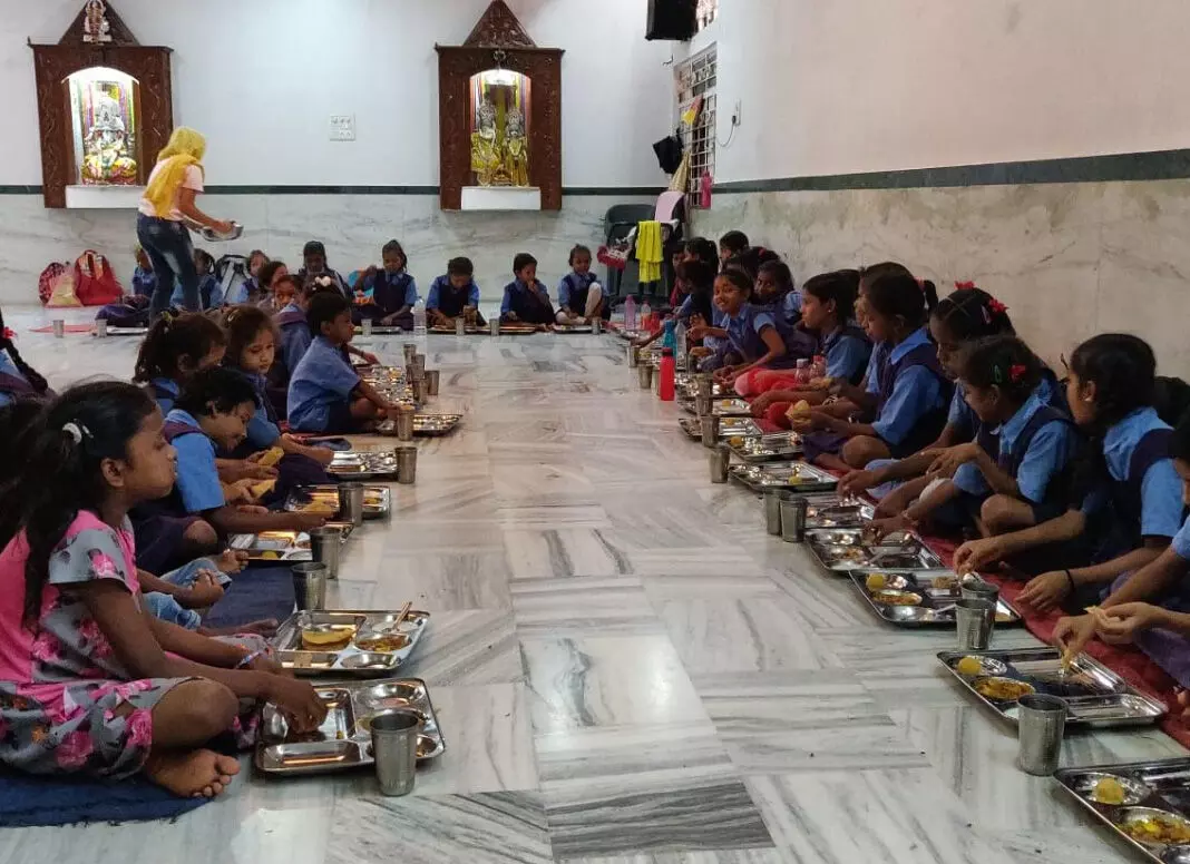 Durg News: कन्या भोज महाआरती 56 भोग के साथ मनाया गया आषाढ़ का गुप्त नवरात्र पर्व