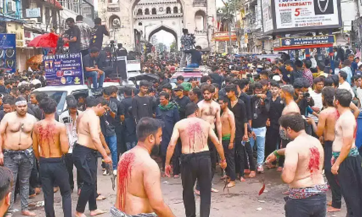 Hyderabad में यौम-ए-आशूरा का त्यौहार श्रद्धा और धार्मिक उत्साह के साथ मनाया गया