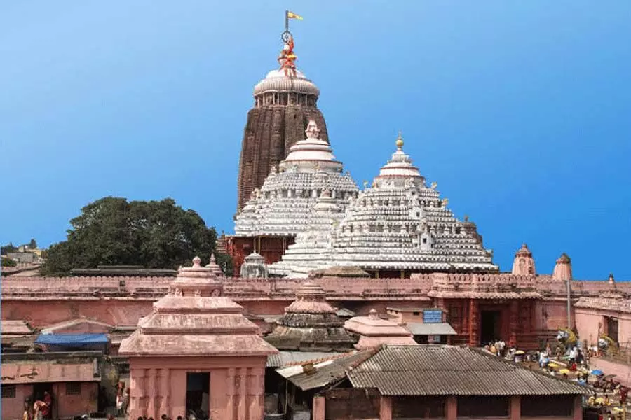 Puri जगन्नाथ मंदिर का रत्न भंडार कीमती सामान के स्थानांतरण के लिए फिर से खोला गया