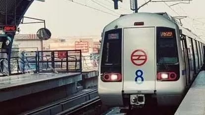 Delhi Metro स्टेशनों में अंतर्राष्ट्रीय यात्रियों को मिलेगी खास सुविधा