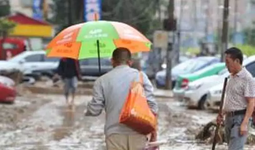China में बाढ़ प्रभावित शांक्सी के लिए अतिरिक्त टीम भेजी गई