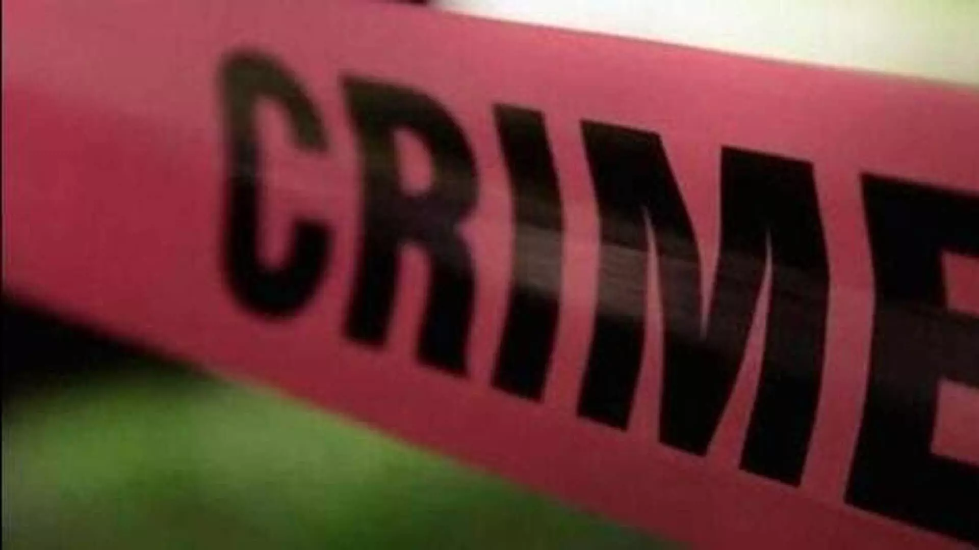 NOIDA: पड़ोसी की पत्नी को मैसेज करने पर व्यक्ति और उसके दो रिश्तेदारों को चाकू मारा गया