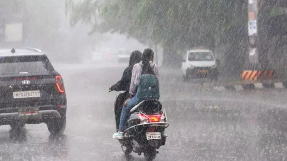 IMD: मध्य महाराष्ट्र और मराठवाड़ा में भारी बारिश की भविष्यवाणी